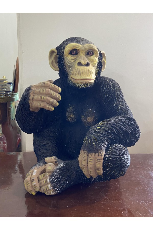 maymun heykeli