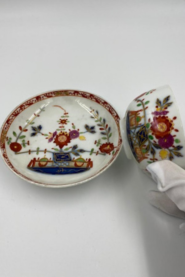 Meissen 18.Yüzyıl Fincan Ve Tabak Meissen 18.Yüzyıl Fincan Ve Tabak